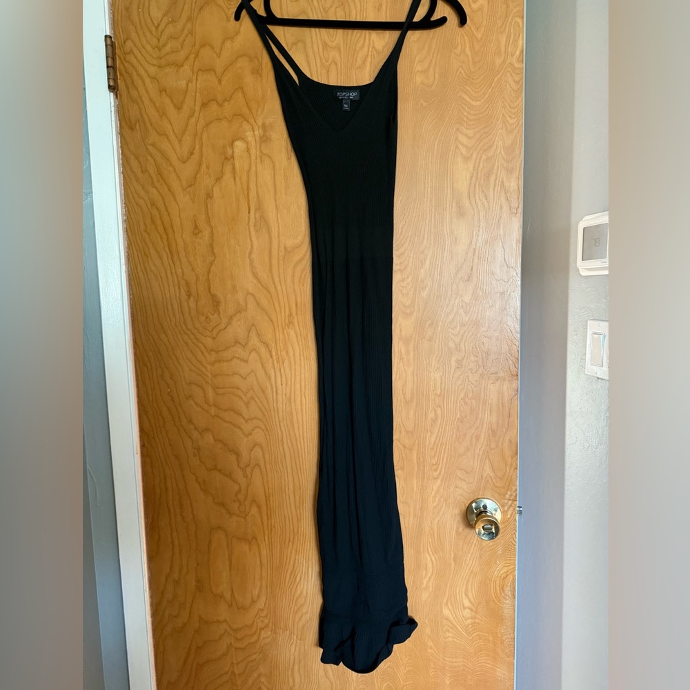 Black Topshop bodycon maxi dress. Size 2, like new condition.